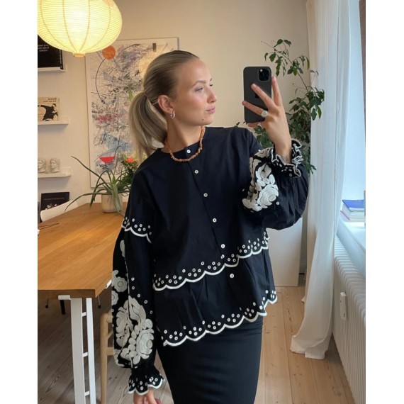 Mathilde Organic Cotton Top | Black With White Swam