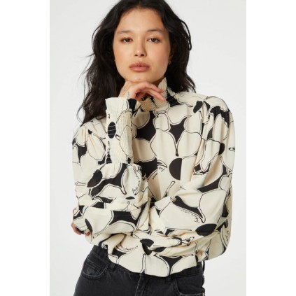 Xena Top | Creme Super Flower