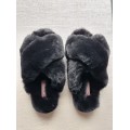 Slippers Cross | Black