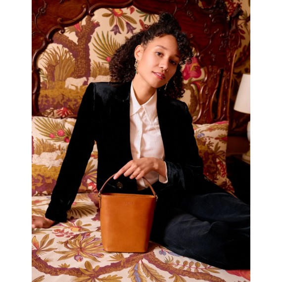 Bobbi Bucket Bag Midium | Classic Leather | Cognac