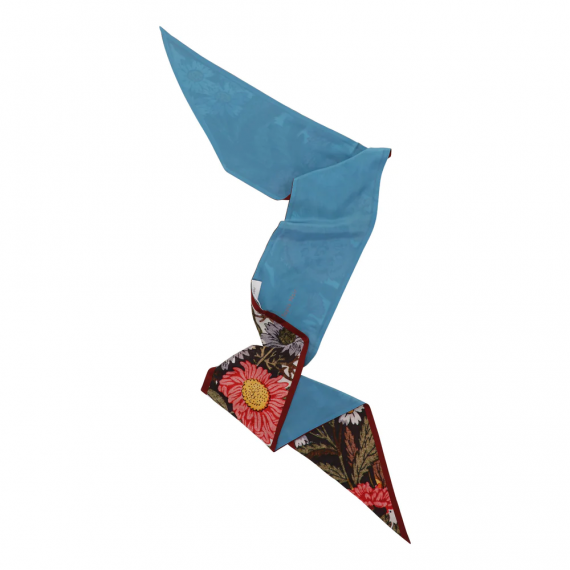 Tapis Noir - Slim flower Stripe scarf brettet ut