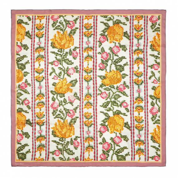 Tapis noir - Classical Yellow Flower Scarf brettet helt ut